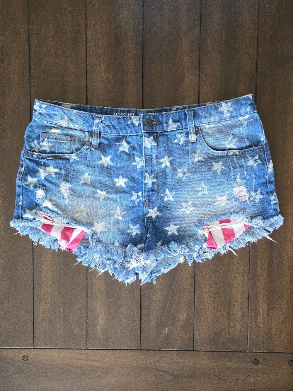 Mossimo 'Fourth of July' Star Printed Short Shorts (14/32)